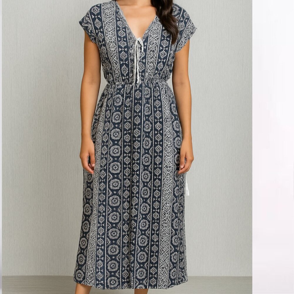 Urban Girl’s Navy Blue Patterned Midi Dress